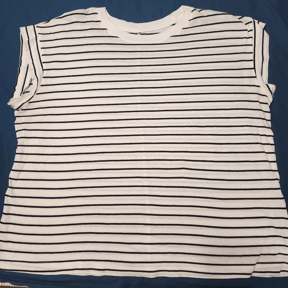 a new day Women's Striped Tee - Black and White